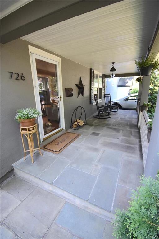 726 W Lafayette St, Easton, PA 18042 - photo 3