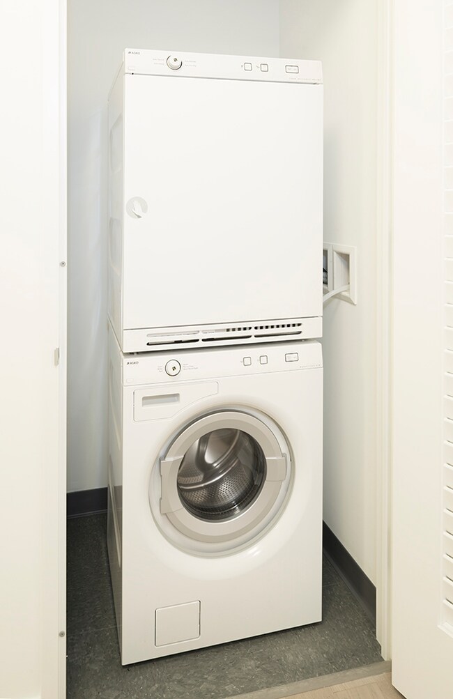 70 Pine St unit 4801, New York, NY 10005 - photo 6