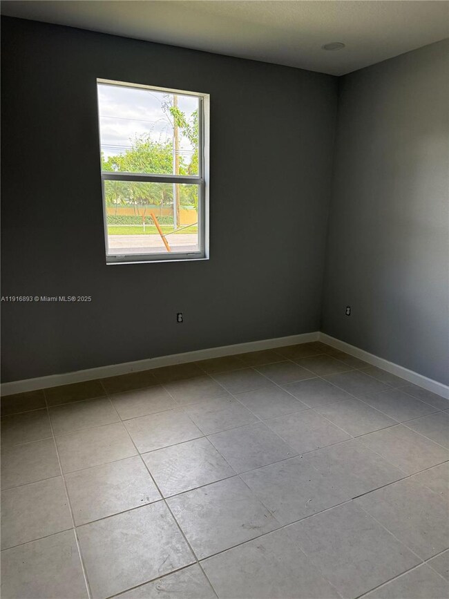 16225 SW 147th Ct unit 2, Miami, FL 33187 - photo 7
