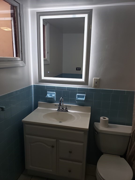 2 Lynnville Terrace unit 3, Dorchester, MA 02121 - photo 2