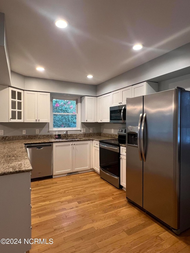 102 Seminole Ct, Seven Lakes, NC 27376 - photo 2