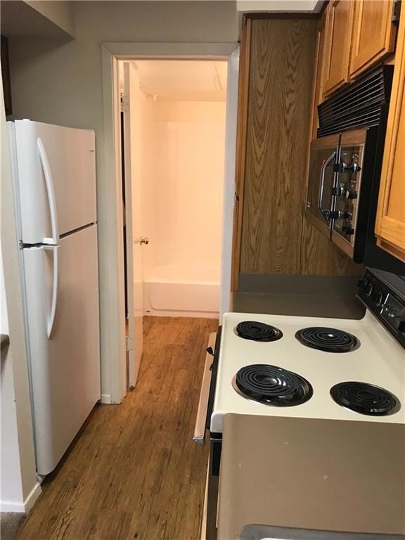 Sunchase unit 218, Austin, TX 78705 - photo 4