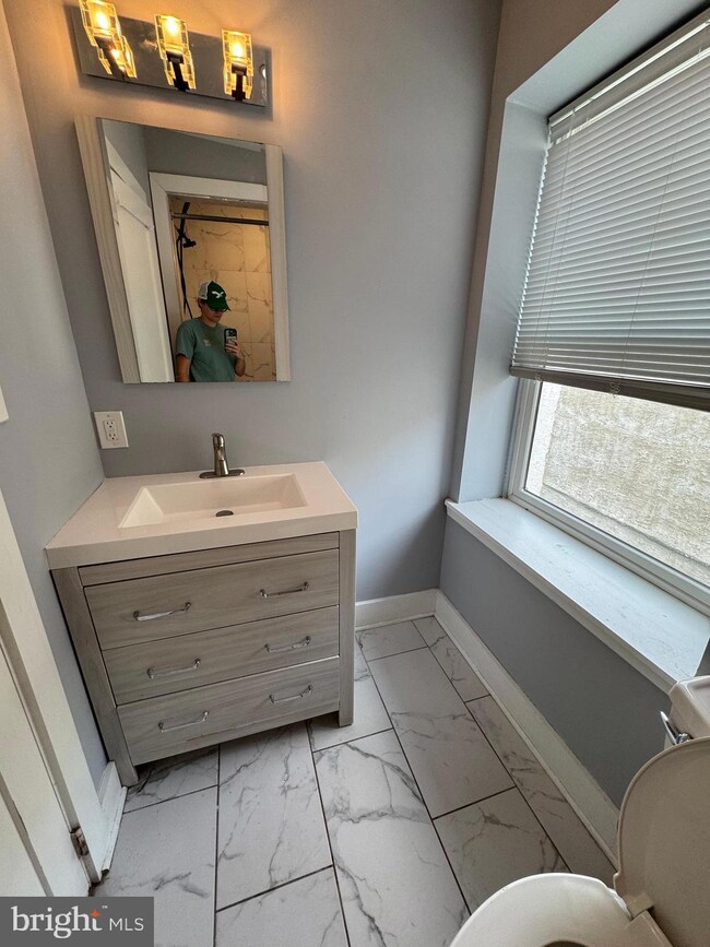 1522 N Willington St unit 2, Philadelphia, PA 19121 - photo 7