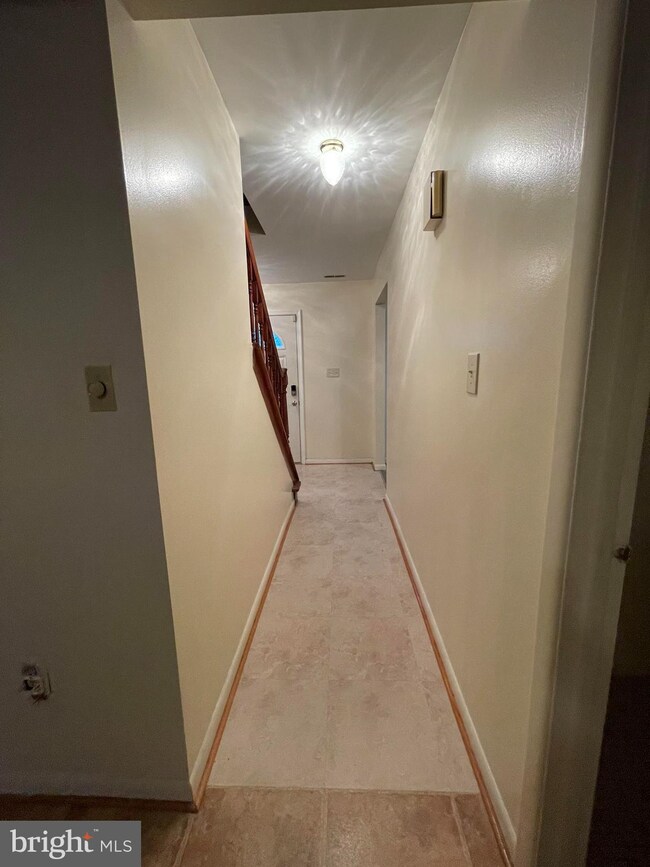 12804 Asbury Dr, Fort Washington, MD 20744 - photo 4