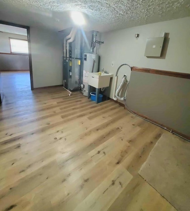 7800 Eider Ave, Hobart, IN 46342 - photo 7