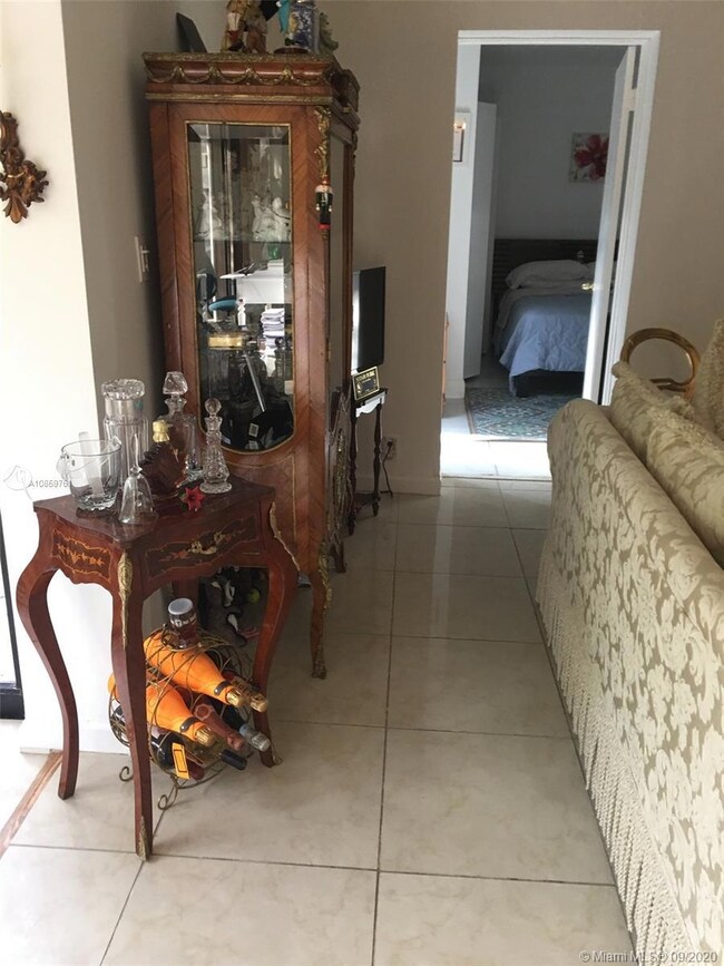 Botanica at Key Colony unit 177, Key Biscayne, FL 33149 - photo 5