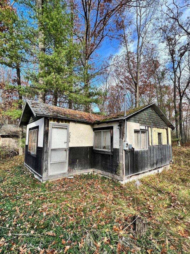 7278 N Eastern Ave, Brohman, MI 49312 - photo 6