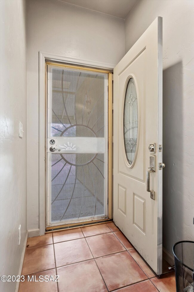 05-Front Entry Way