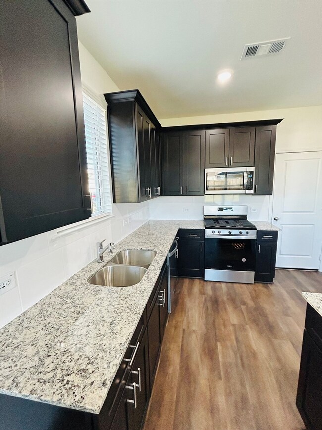 17919 Stone Picker Ct, Hockley, TX 77447 - photo 4