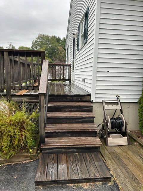 17 Cottage St, Hampden, ME 04444 - photo 5