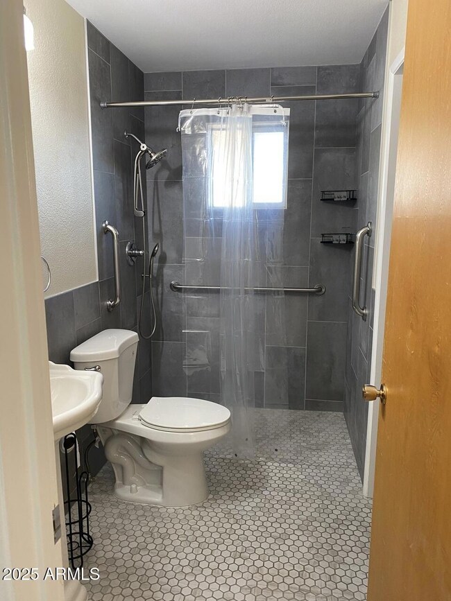 264 N 54th St, Mesa, AZ 85205 - photo 6