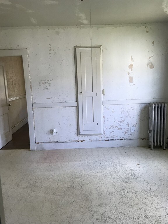 8 Granfield Ave, Roslindale, MA 02131 - photo 6