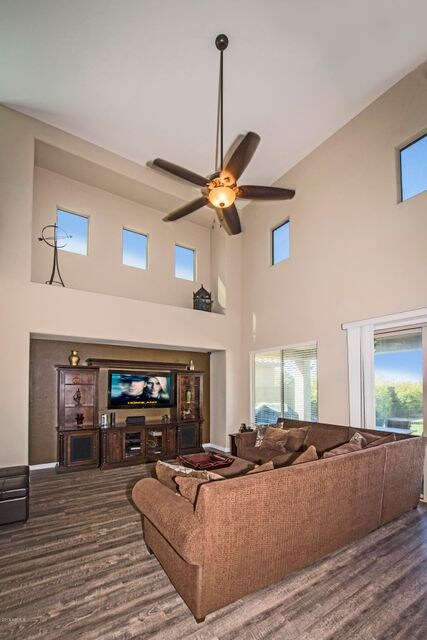 R_21626 N 36th St Phoenix AZ (CL) 2-20-1