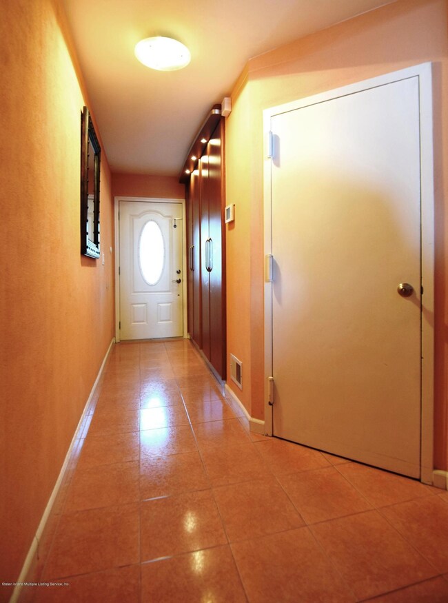 (2) Entry Foyer
