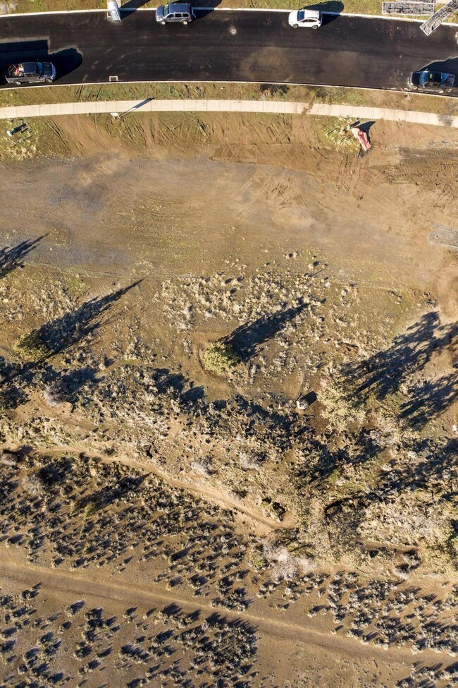 764 NW 13th St, Redmond, OR 97756 - photo 5