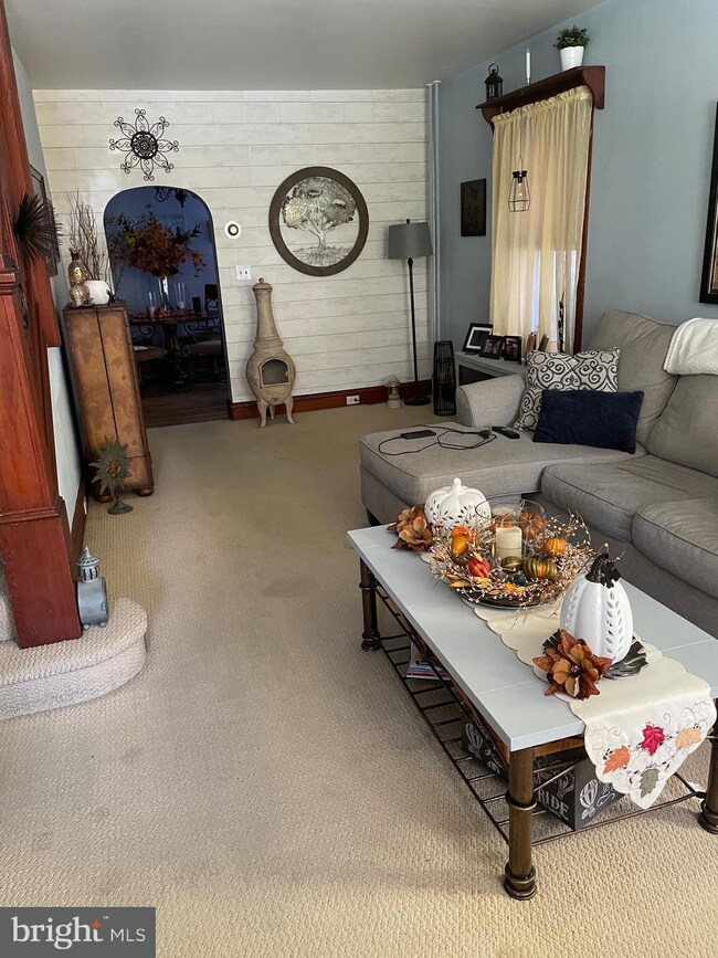 5 W Broad St, Reading, PA 19607 - photo 4