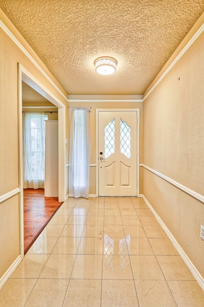 7618 Virginia Water Ln, Houston, TX 77095 - photo 3