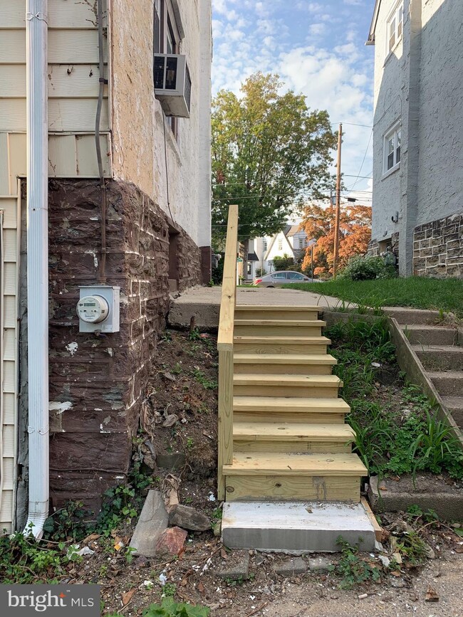 733 Humphreys Rd, Ardmore, PA 19003 - photo 5