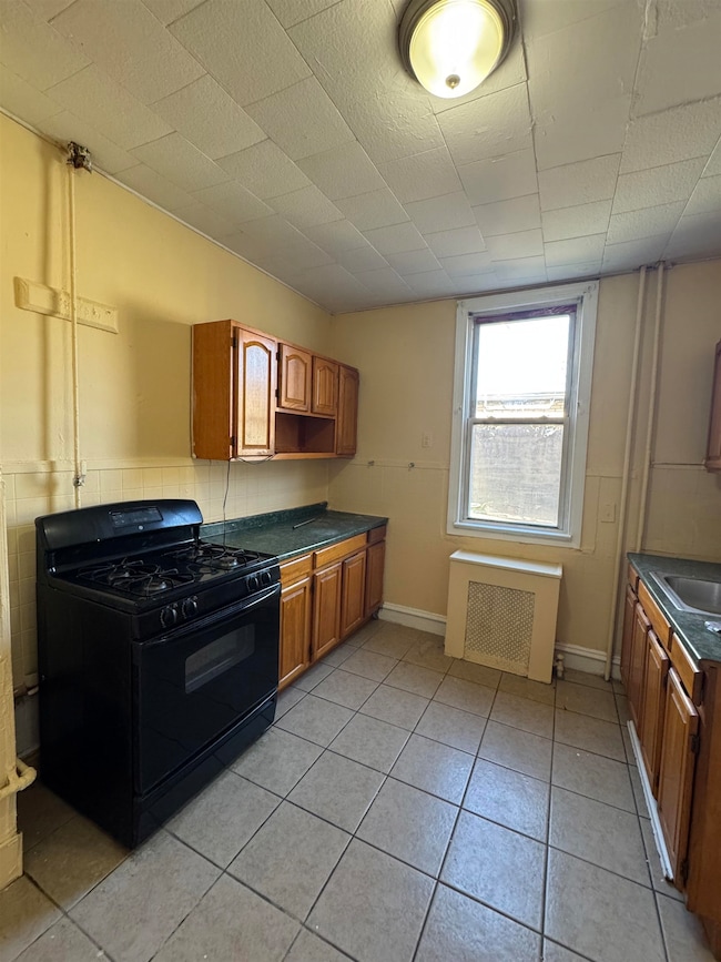 80 Mcadoo Ave, Jersey City, NJ 07305 - photo 4