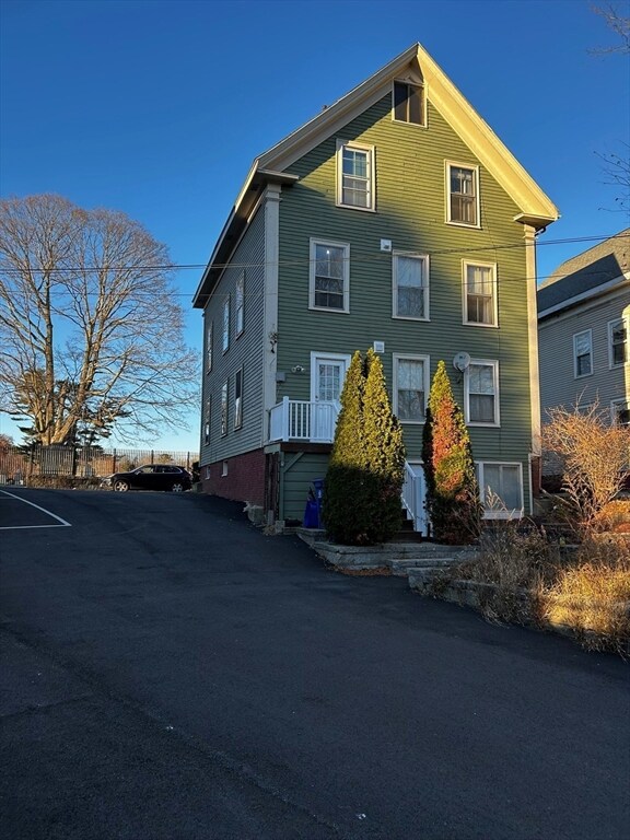 55 Hale St unit 1, Beverly, MA 01915 - photo 3