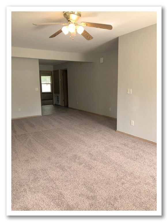 807 Maple Dr unit A, Springdale, AR 72764 - photo 4