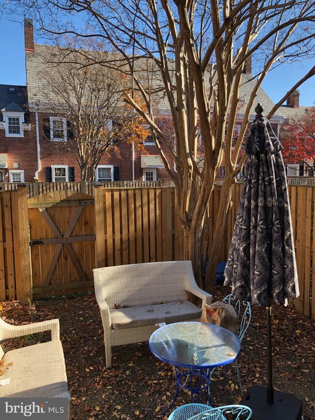 4647 36th St S unit A, Arlington, VA 22206 - photo 4