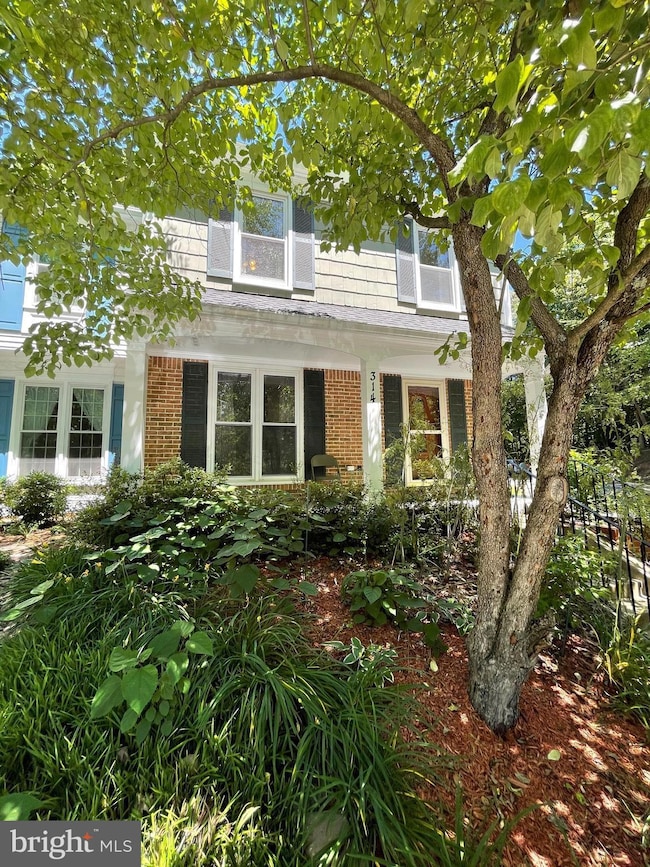 314 Crescendo Way, Silver Spring, MD 20901 - photo 2