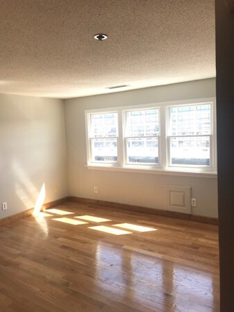 84 Wharf St unit 4, Salem, MA 01970 - photo 5