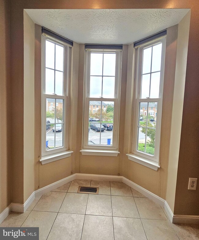 9044 Constant Course, Columbia, MD 21046 - photo 4