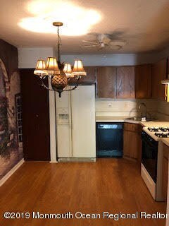 103 Players Cir, Tinton Falls, NJ 07724 - photo 2