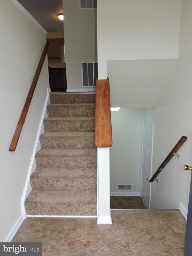 155 Mercedes Dr, Martinsburg, WV 25404 - photo 3