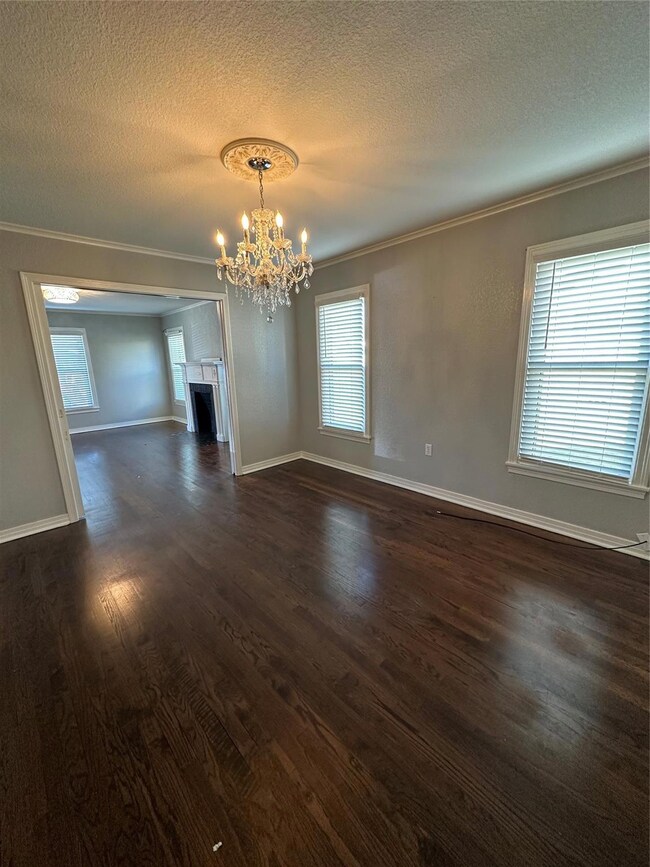 305 S Trinity St, Decatur, TX 76234 - photo 4