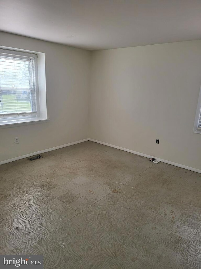 32 Twisting Ln, Willingboro, NJ 08046 - photo 5