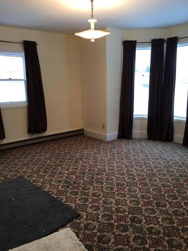 Roberts Dining Room 2