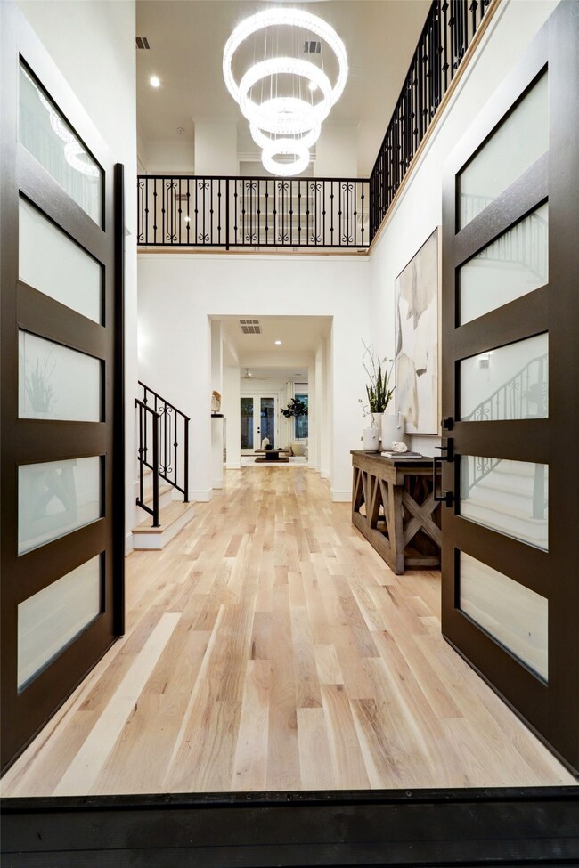 1535 Hewitt Dr, Houston, TX 77018 - photo 5