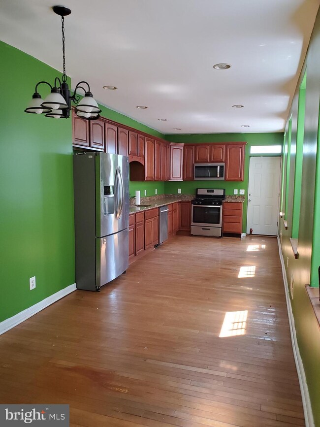 1813 W Lombard St, Baltimore, MD 21223 - photo 4