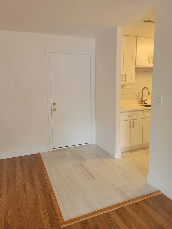 1 Greenbriar Dr unit 307, North Reading, MA 01864 - photo 5