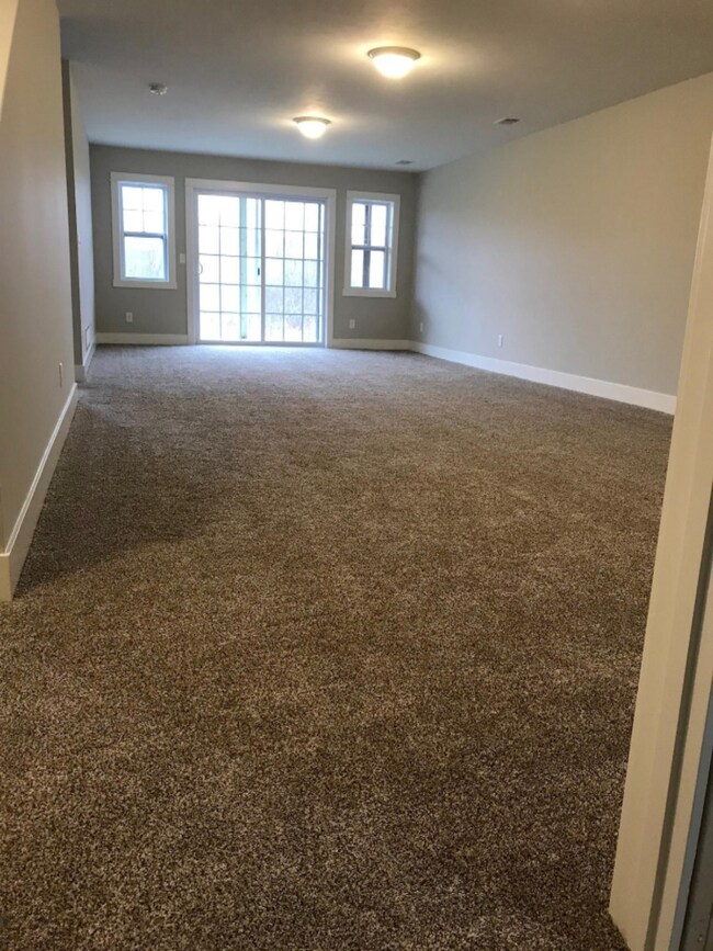 10177 family room