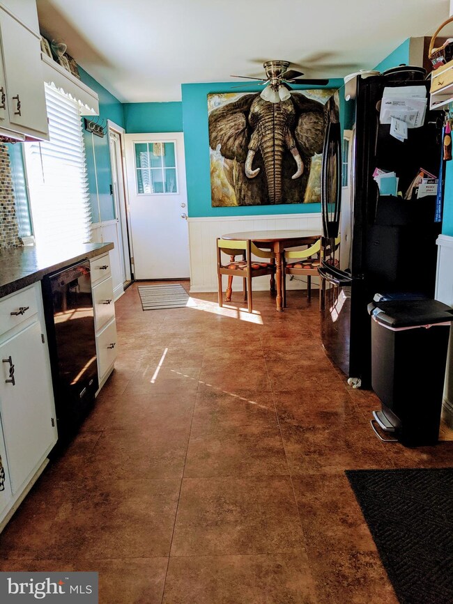 3415 Westview Cir, Greencastle, PA 17225 - photo 5