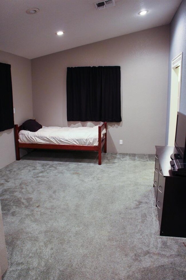 260 Round Prairie Rd, Wilderville, OR 97543 - photo 6