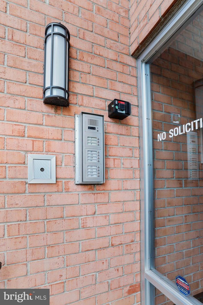 1745 Edgewood Hill Cir, Hagerstown, MD 21740 - photo 2