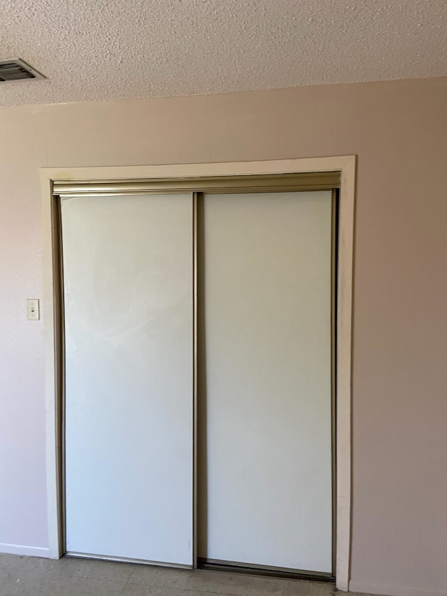 100 E Hillside Rd unit 203, Laredo, TX 78041 - photo 2