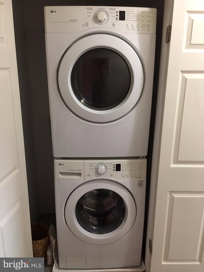 7617 Shelley Ln, Manassas, VA 20111 - photo 7