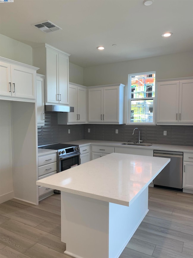 998 Harcot Ct, San Jose, CA 95133 - photo 2