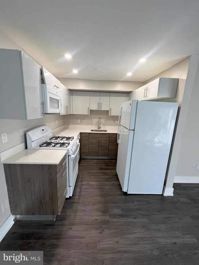 201 Thorn Ln unit 2, Newark, DE 19711 - photo 3