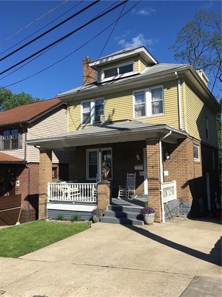 Off street parking for 2-3 cars and a side drive w