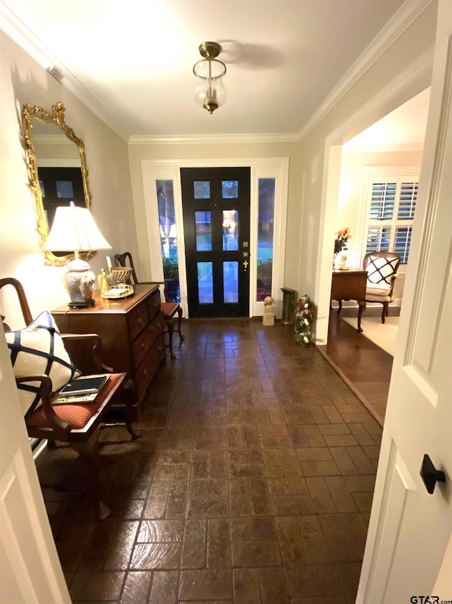 719 Trenton Dr, Tyler, TX 75703 - photo 4