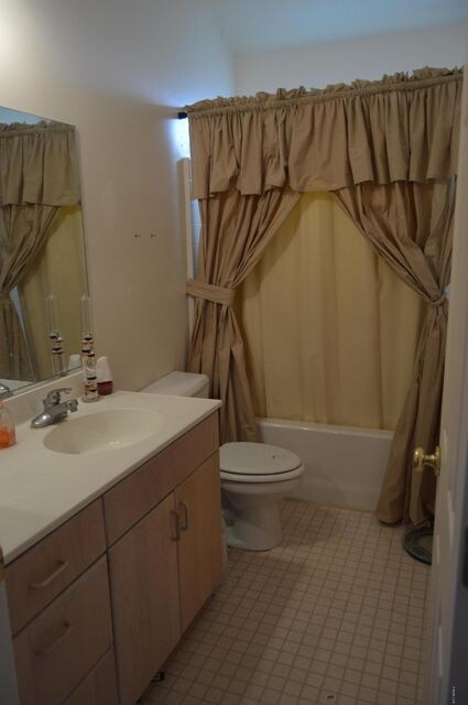 Upstairs Bath
