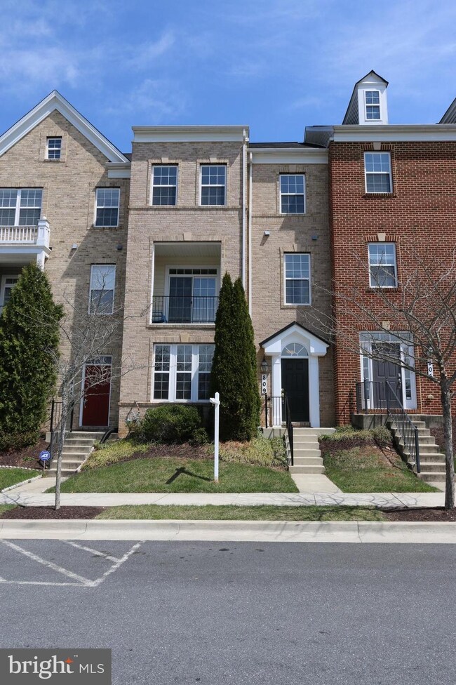 809 Hidden Marsh St, Gaithersburg, MD 20877 - photo 2