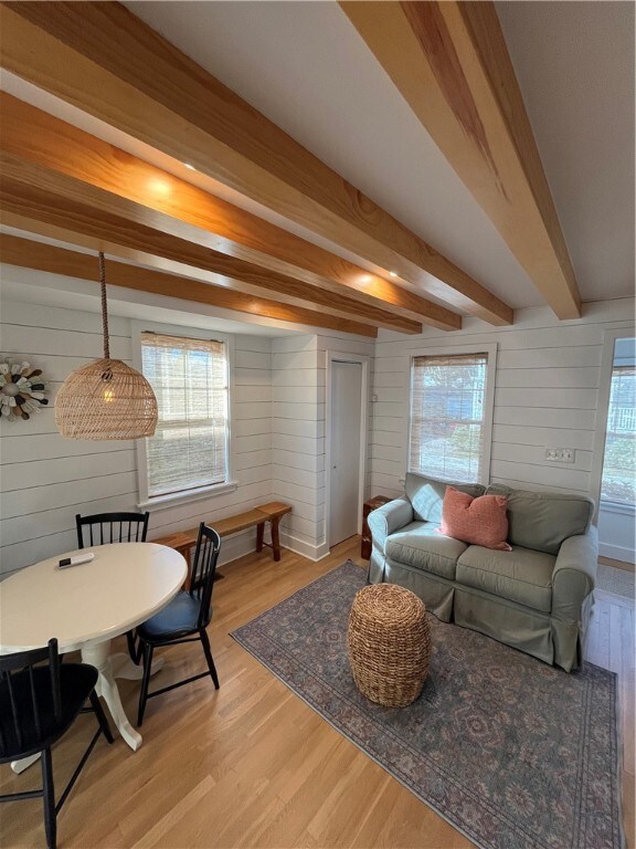 21 Connection St, Newport, RI 02840 - photo 6